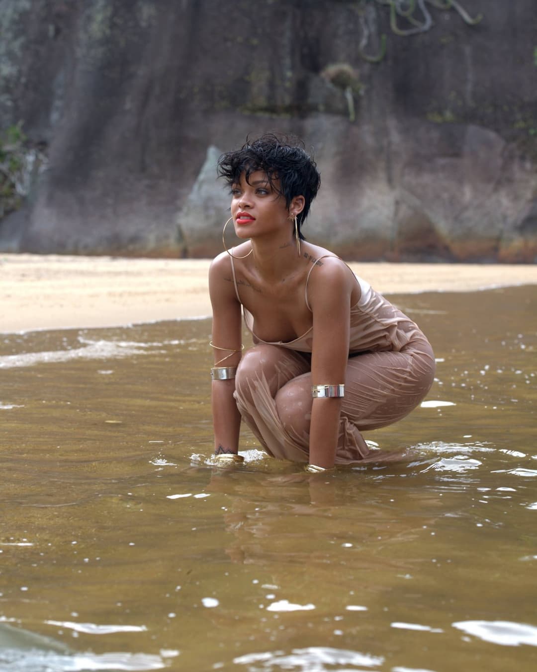 Rihanna - 2014 Vogue Brazil Outtakes v1