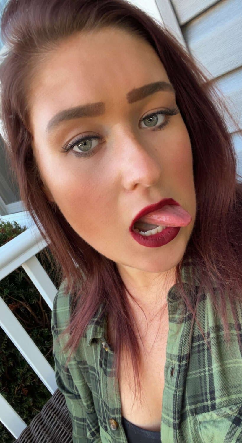 Buddy wanted his ex wife to be seen by all Jocelyn 25