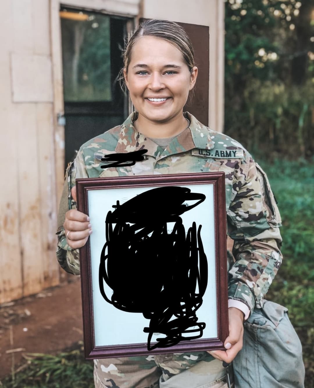 Unbelievable ass on thick army soldier