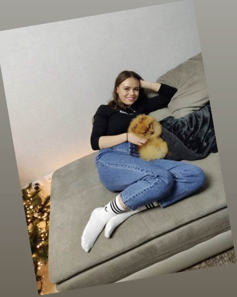 Click to view full size Cute German teens Lea and Lea