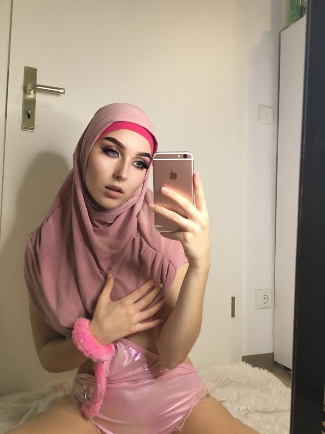Arab Muslim Teen In Hijab Nude