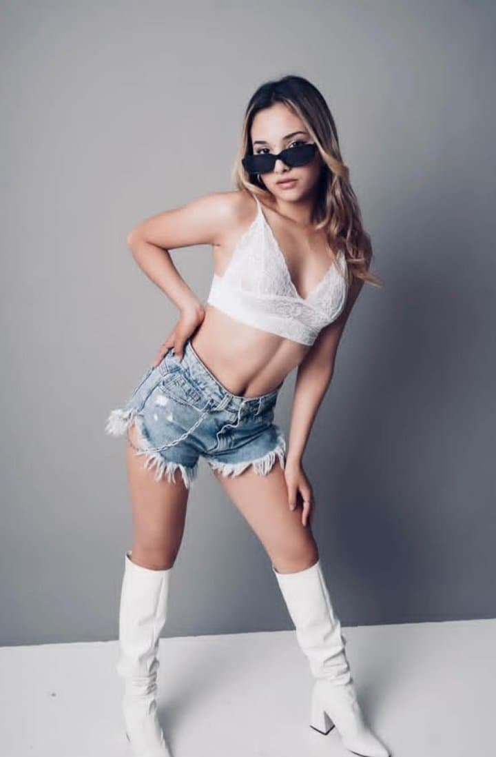 Click to view full size Sashu Busto