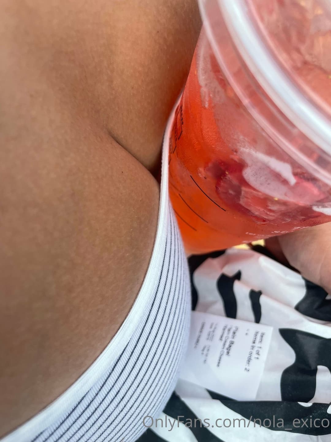 Click to view full size When your selfie game is on point and your boobs are stealing the show! ?? Nolɐ‾ǝxᴉɔo