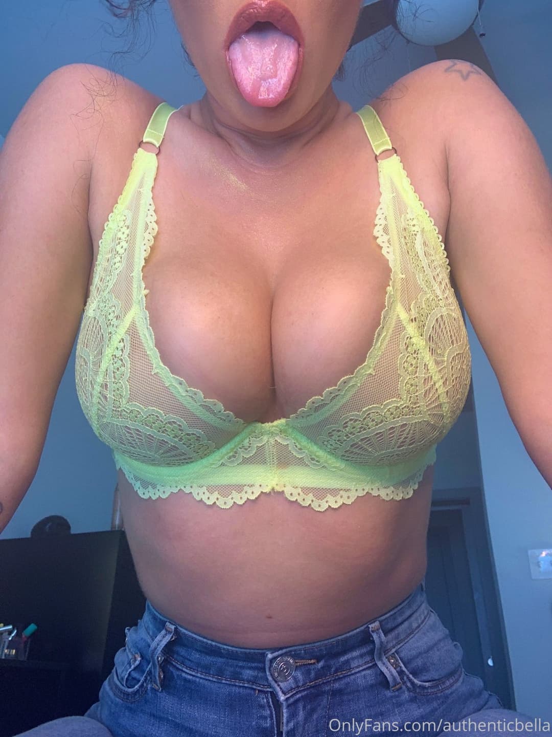 Click to view full size Authentic Bella