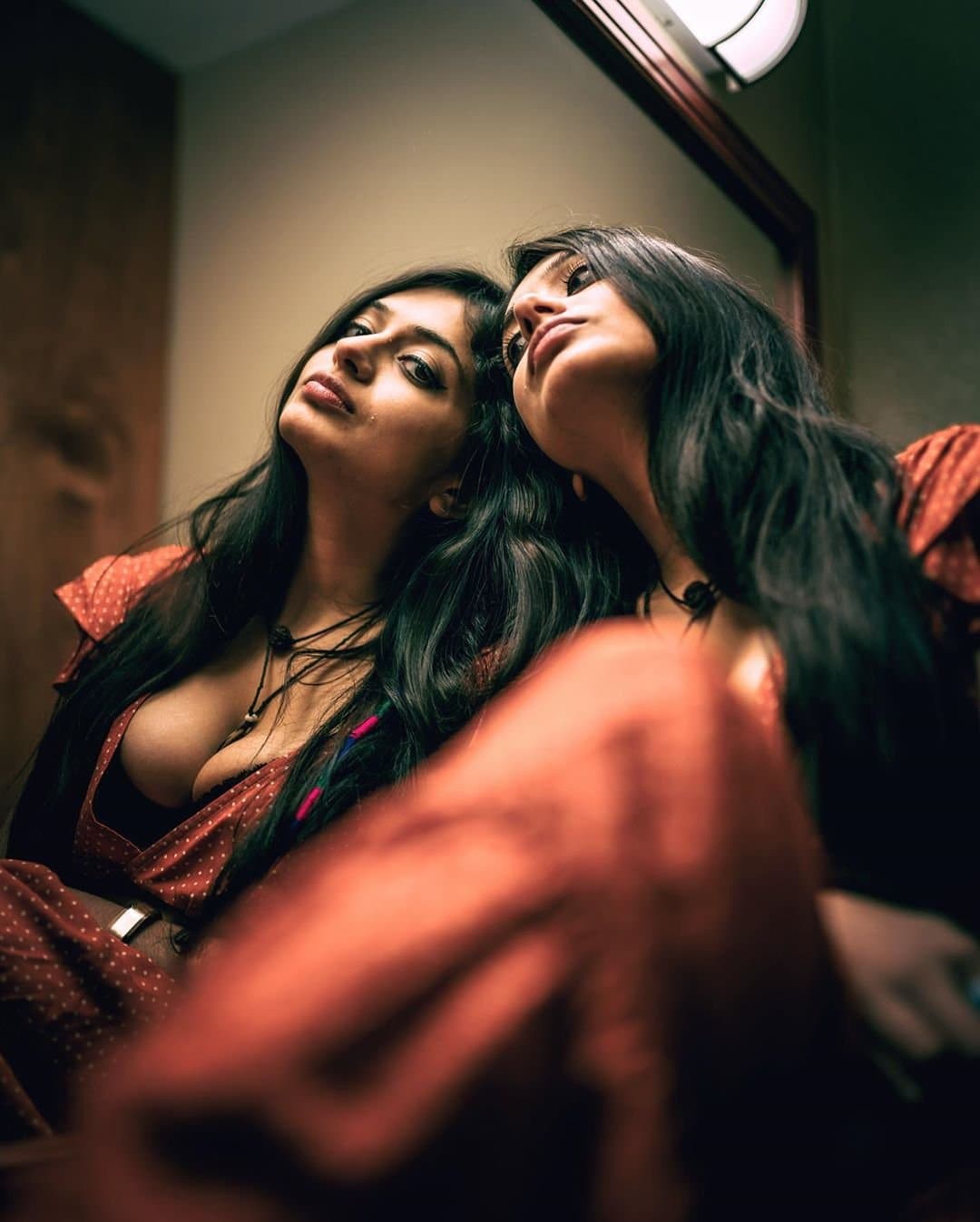 Influencer Hippie Queen with Natural Sexy Saggy Tits