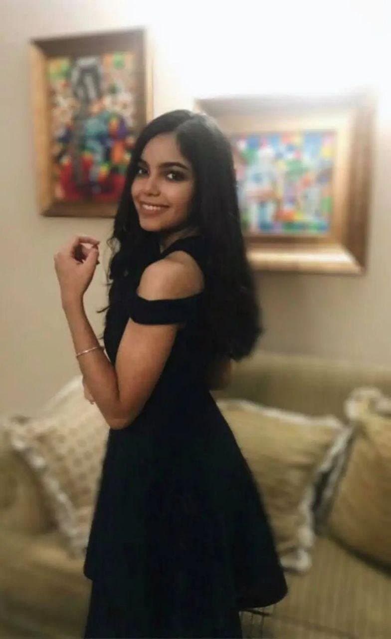 Tight Latina rich teen is a natural cock tease. Honduras slut loves giving blue balls and head