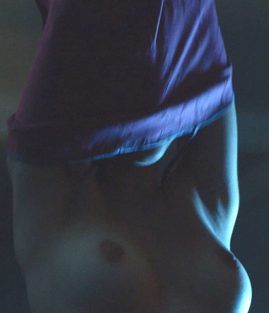 Click to view full size Maia Mitchell So Fucking Sexy with those Petite Suckable Tits & Hot Ass Great Edging material ??
