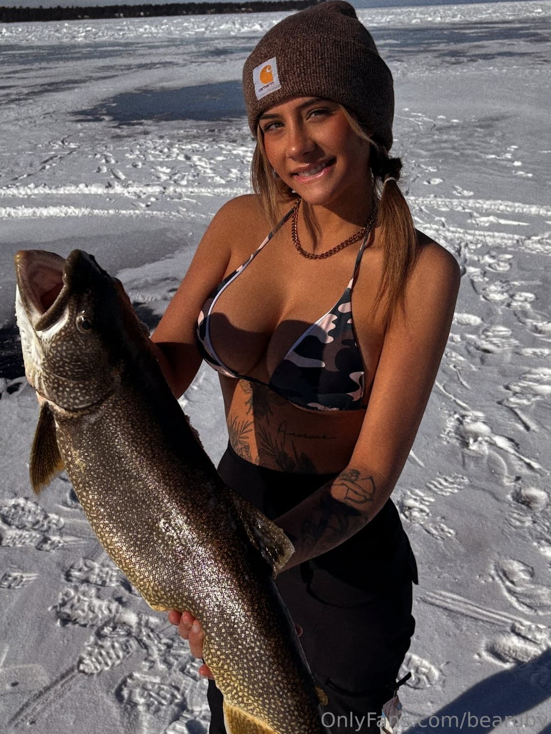 Petite curvy blue eyed beauty fucking and sucking