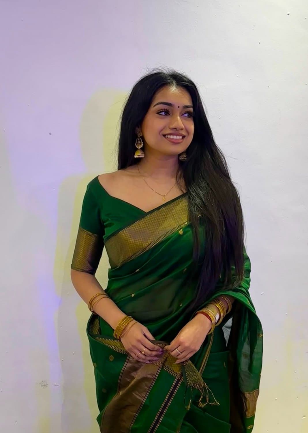 Tamil baddie dm to wankchat or submissions Indian paki Bengali