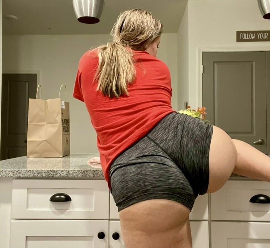 Thick Blonde Pawg Slut Has Giant Ass