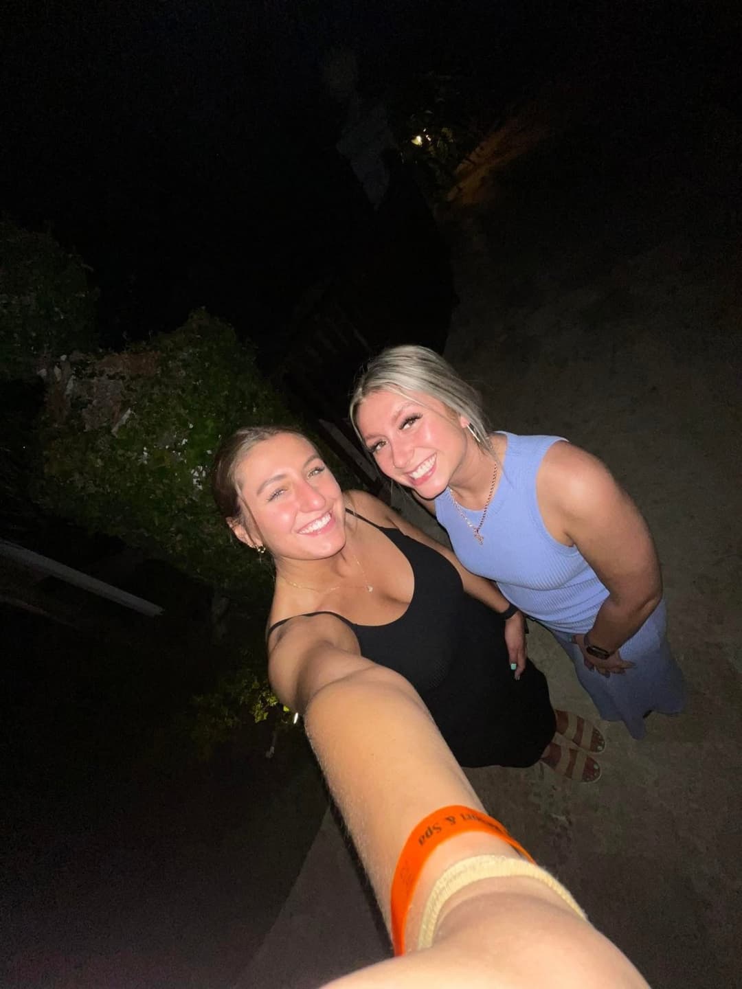 I want to feel my cousins big boobs after watching them bounce on the bumpy car ride