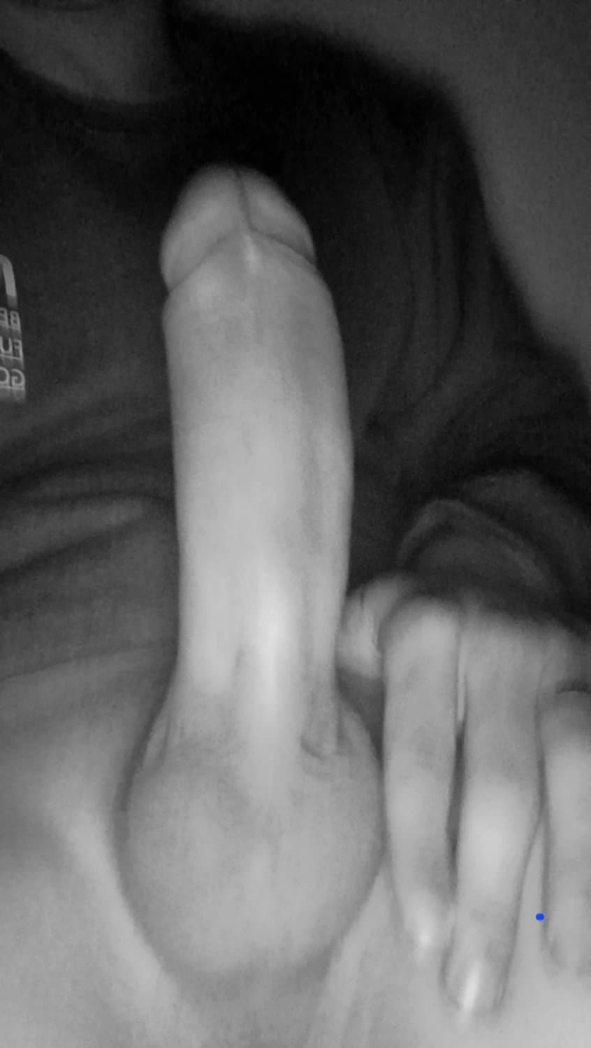 Mi pija dura quiere cojer con cualquier persona