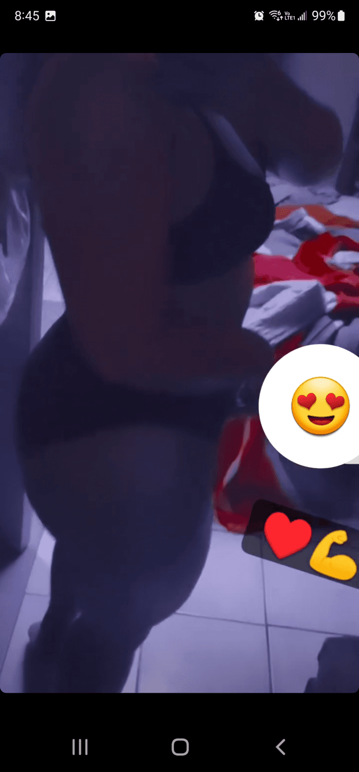 Click to view full size https://www.instagram.com/nicol.s.b/ - https://www.instagram.com/nicollovestar/