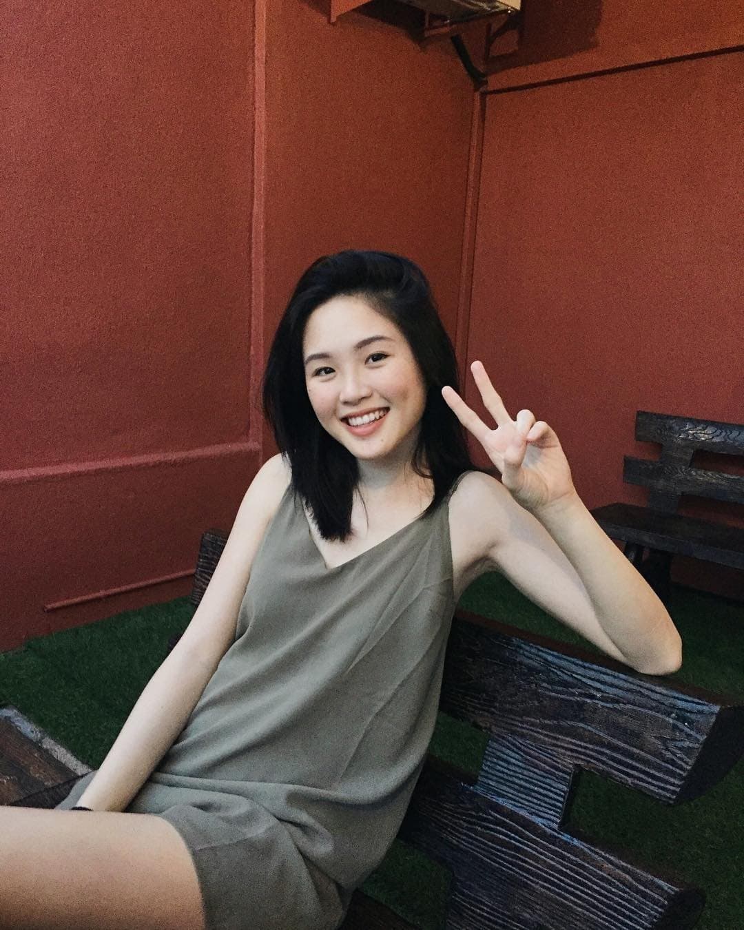 19 Year Old Asian Gets Her Sex Tape and Blowjob Tape Leaked - Facial Cumshot and Moaning “Yes!”