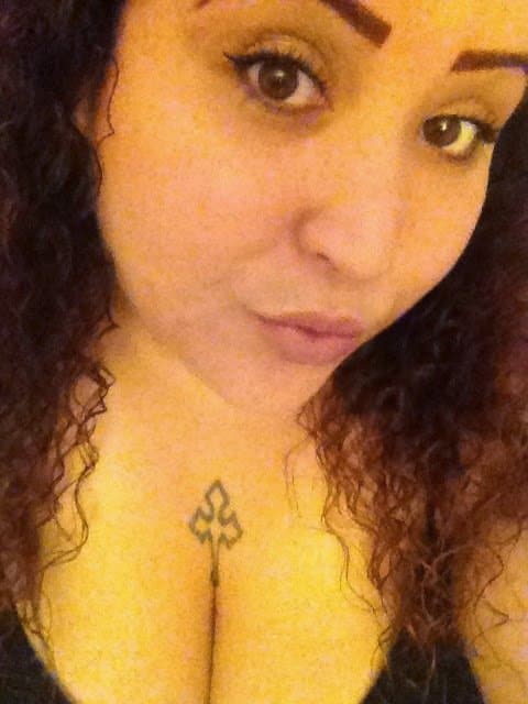 Latina BBW Marianna shows large tits