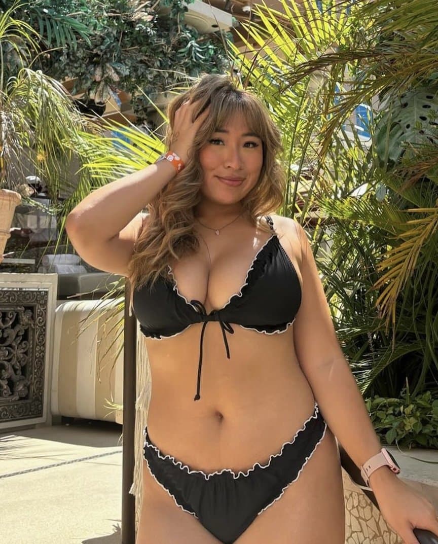 Thick Asian With Lots of Sex Appeal