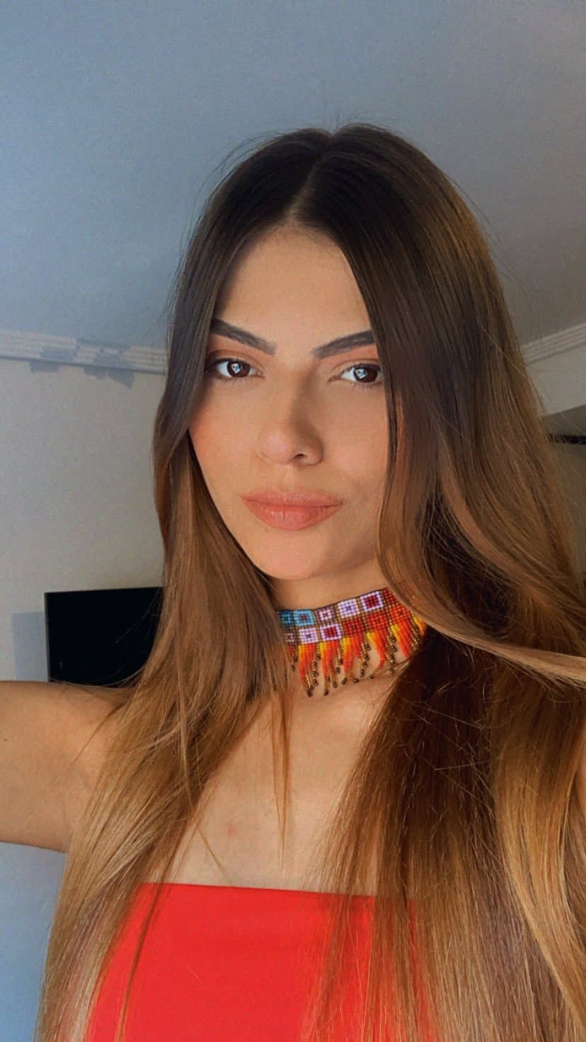 Supermodel goddess drinks sperm from 100 men