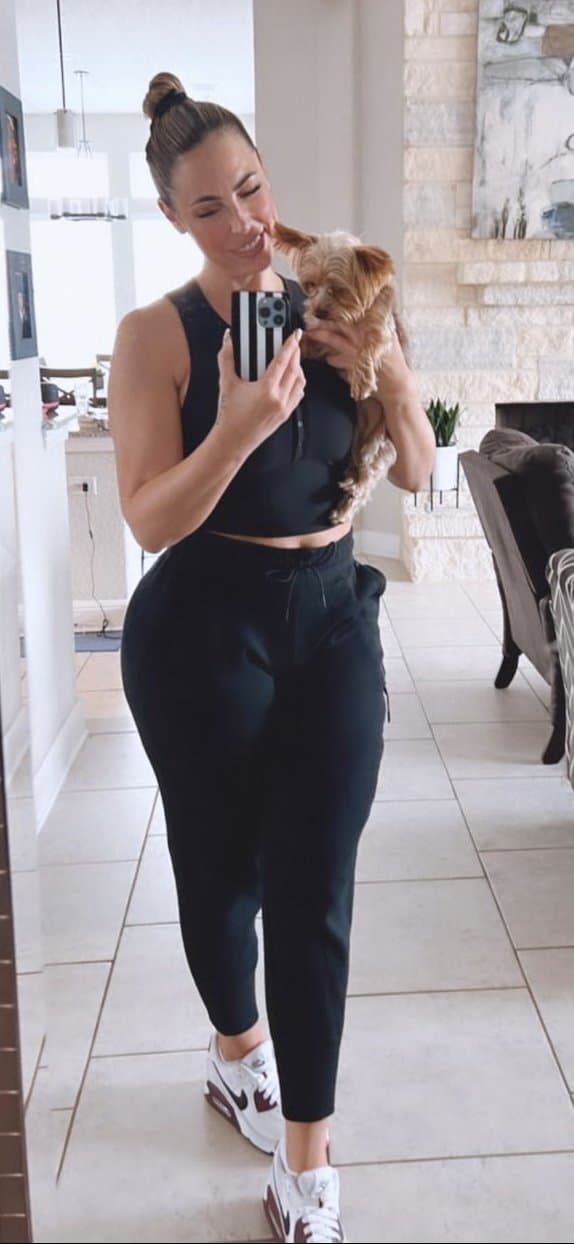 Click to view full size Texas hotwife Robyn fields