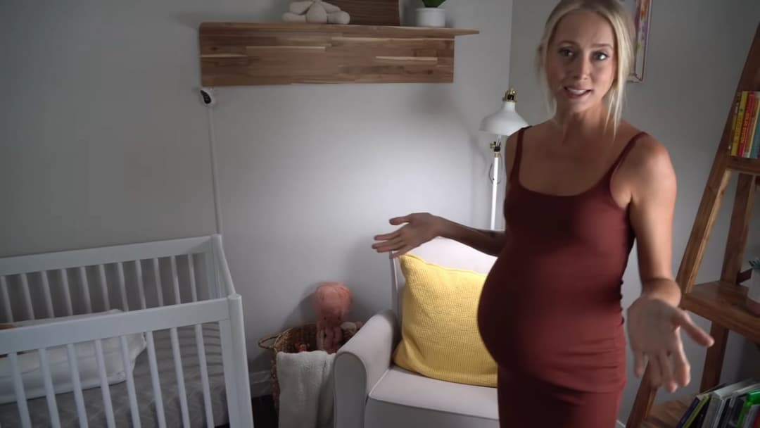 Skinny Milf Allie Wes