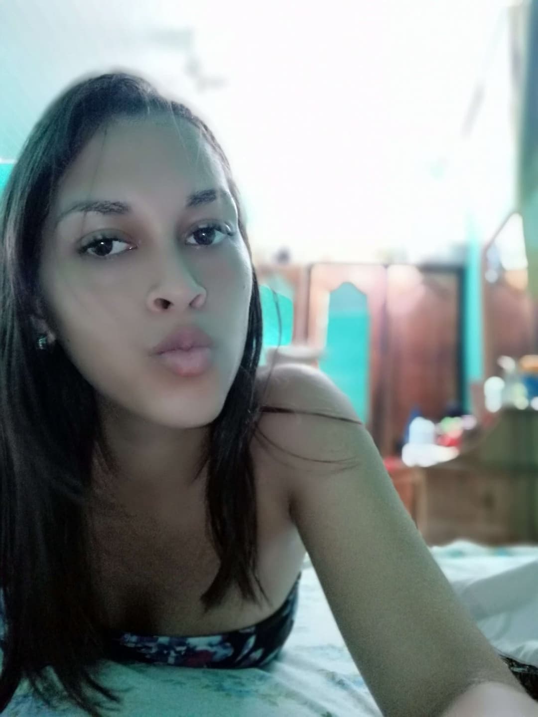 Colombiana mostrando la concha