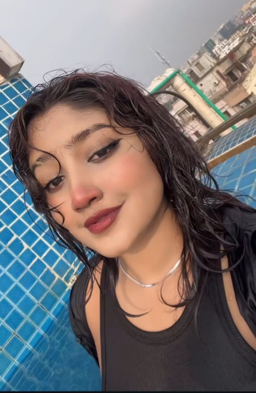 Desi Cheating muslim BBC slut got blacked raw brutally in Nigeria while bf pays her vacation