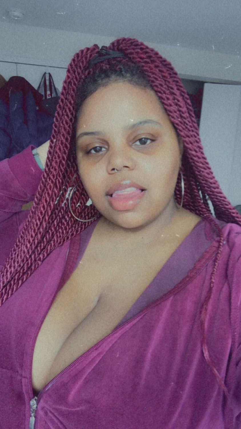 Click to view full size Dominican slut Myra ????? AMAZING BOOBS melons to die for ???