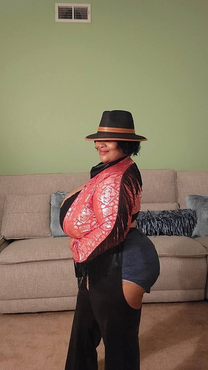 Click to view full size Mature Milf With Super Sized Titties I Want Her Bad Bad& I Would Not Pull Out