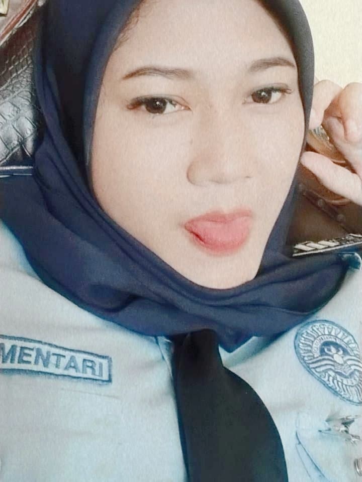 Click to view full size Hijab tobrut