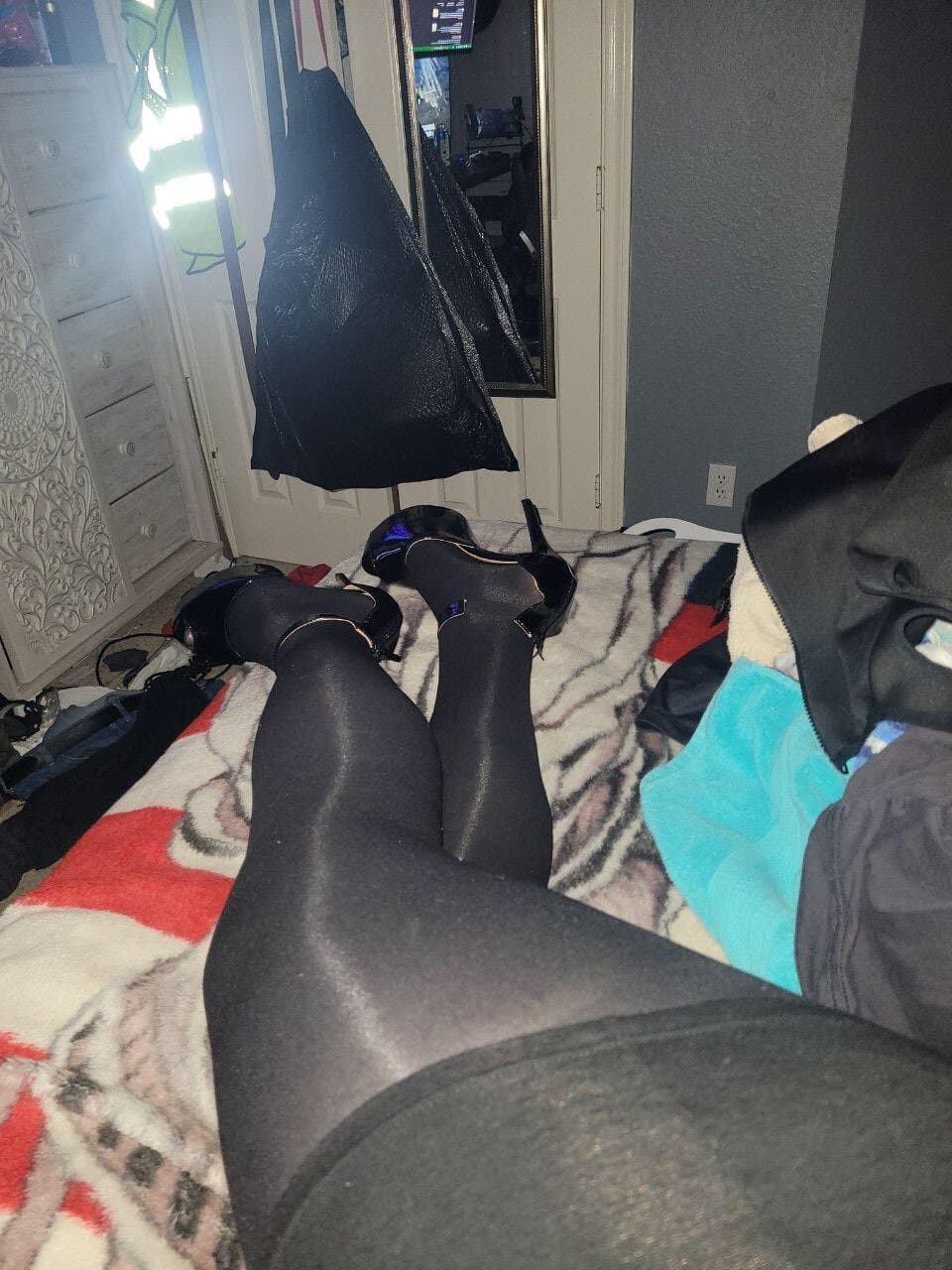 Sissy Reddit Slut Too Embarrassed To Show Mommy, Shows The World. Kik in Comments.