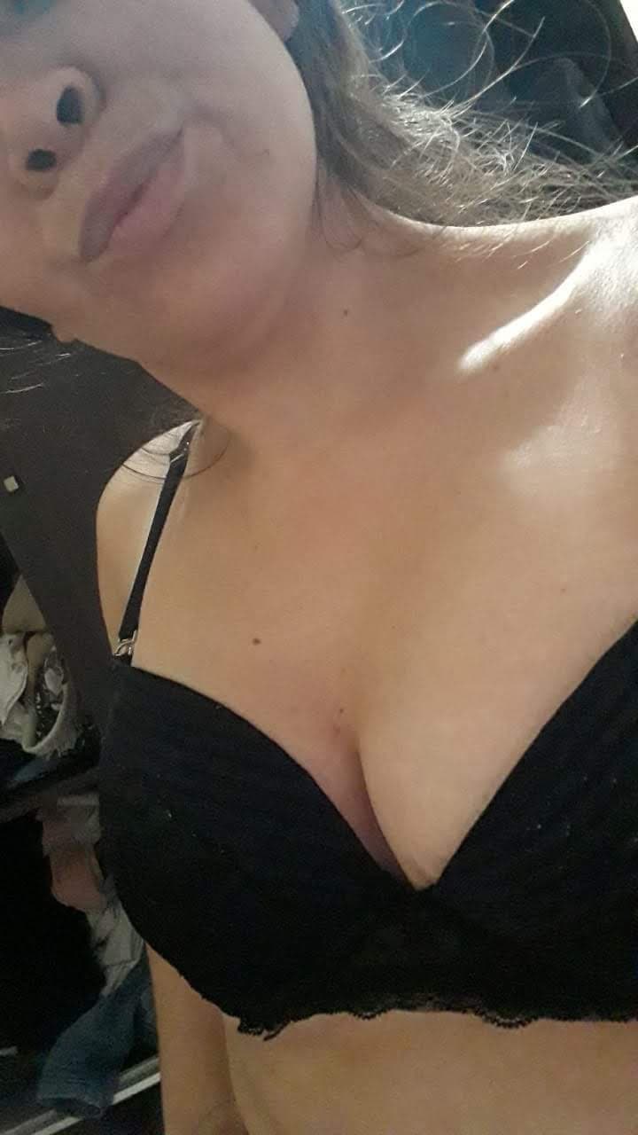 Argentina Naty bravo Mucama Puta en el trabajo