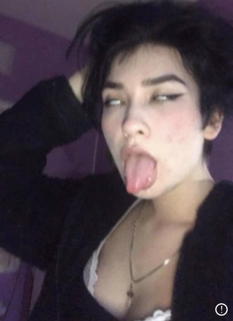 18yo Alternative Tomboy Ahegao Teen