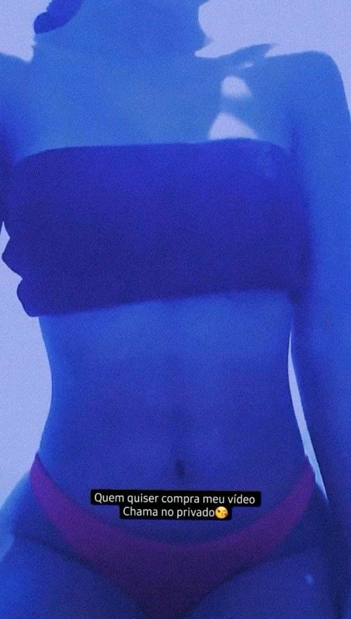 Novinha do Facebook Adria Melo Silveira