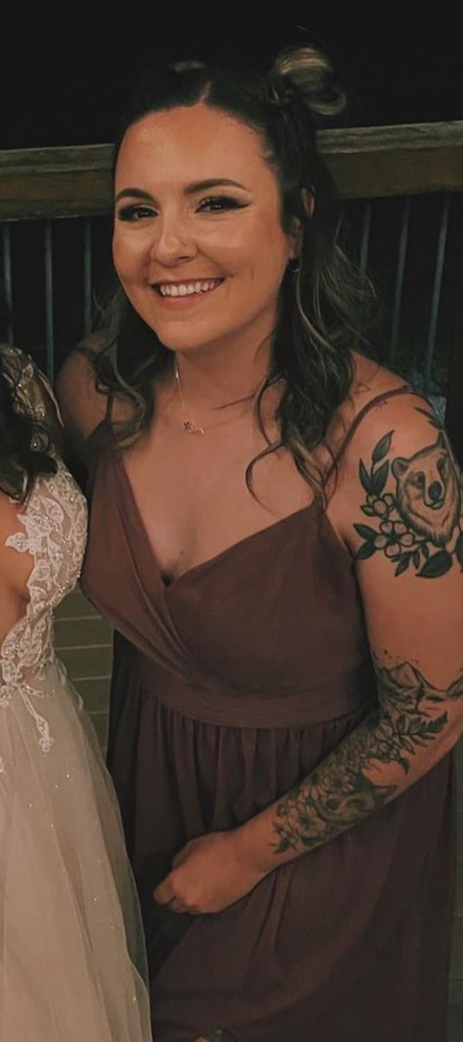 It was my buddy’s girlfriends bday yesterday. Lets all jerk off to the slut