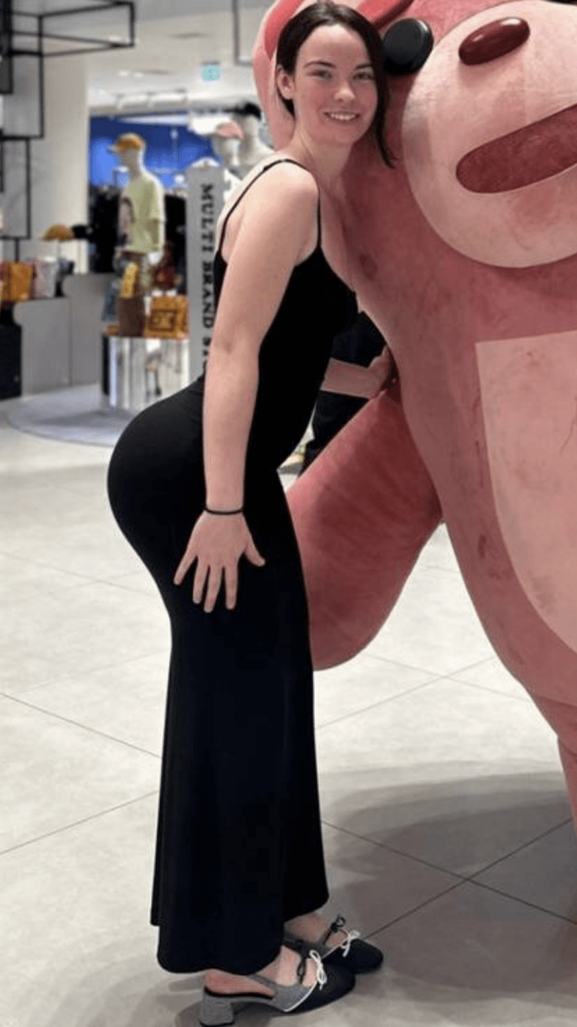 Braces and a perfect little ass hole ring on this petite teen whore. Fucking epic ass hole ?