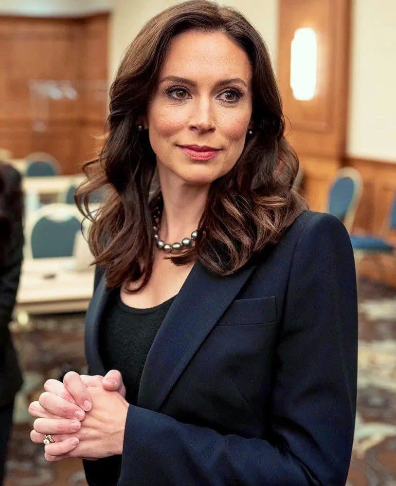 Big titty politician Tudor Dixon has massive milkers. She has my vote as most likely to motorboat