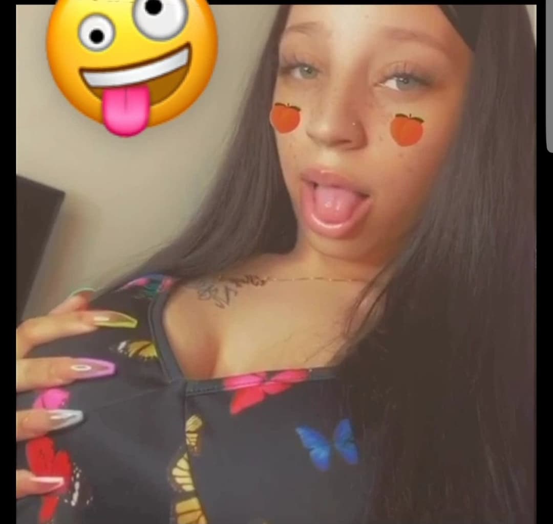 Click to view full size Slim Thick Slut Kyra Phat Pussy Nice Brown Areolas