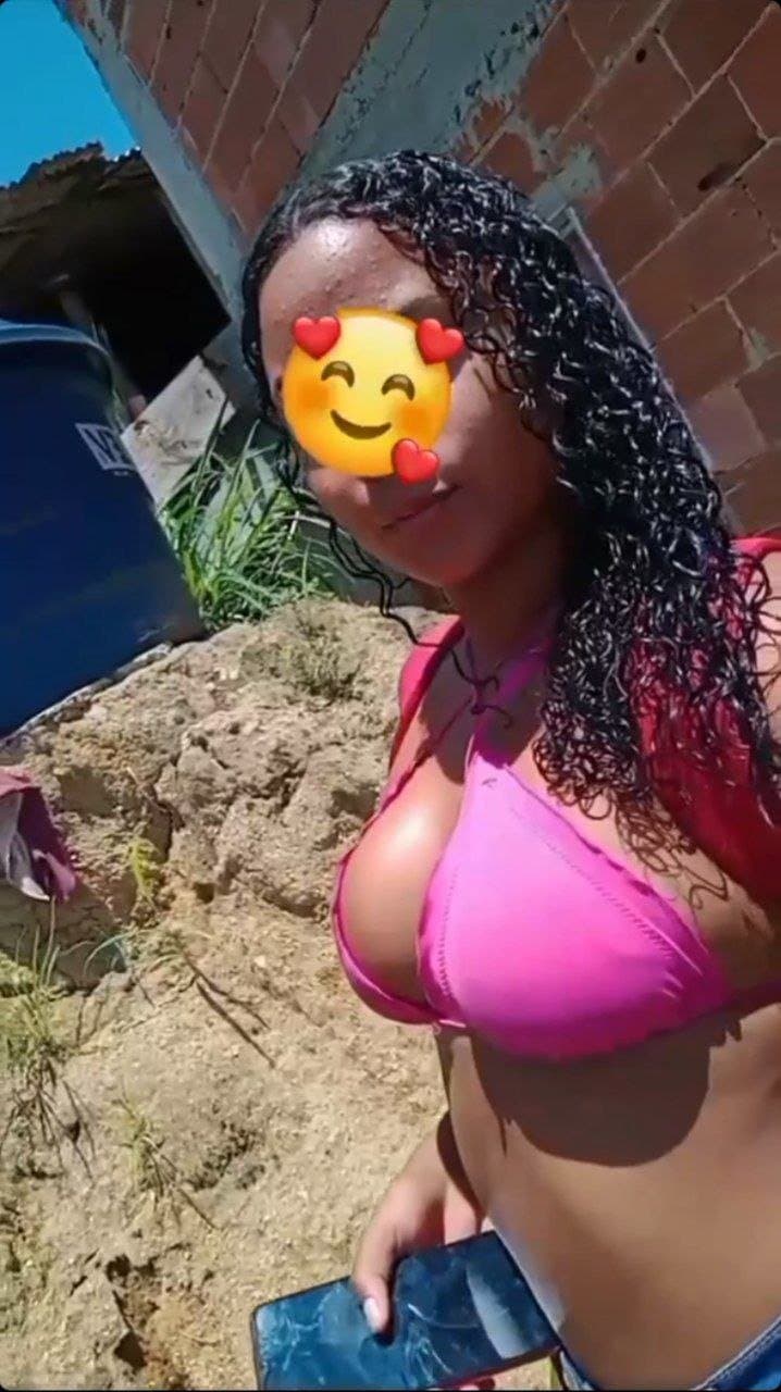 ESSA MORENINHA GOSTOSA MERECE QUANTAS GOZADAS?