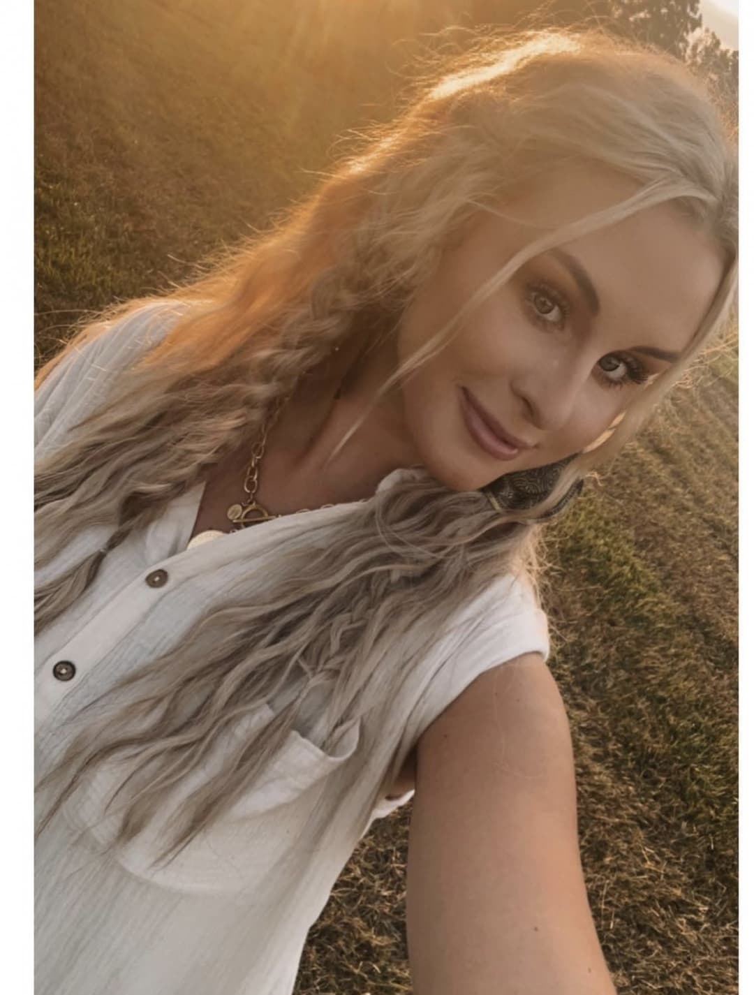 Blonde bop built for sniffing hood nigga ass