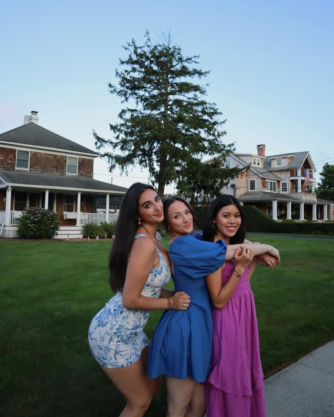 Click to view full size College Crush Lisa Sandson (@lisa.sandson). Comment your favorite pics.