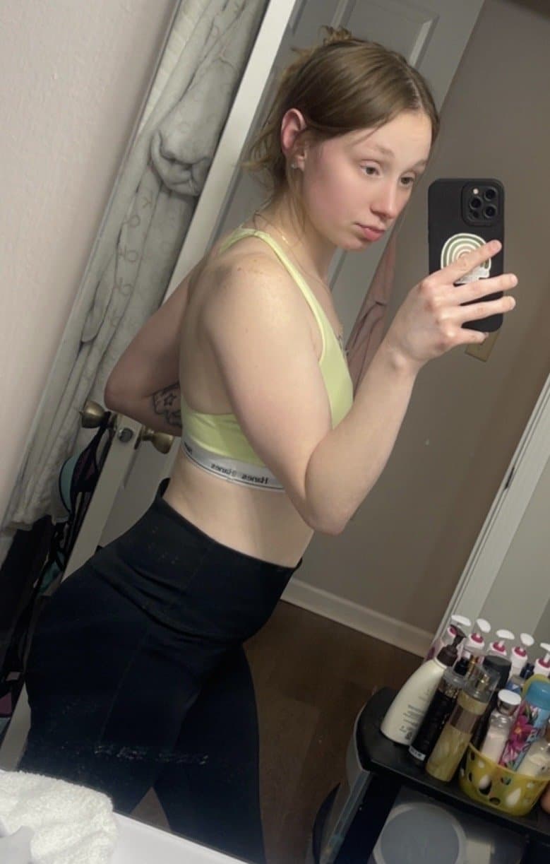 Pretty White booty (Comment Pretty white booty) for more leaks!!