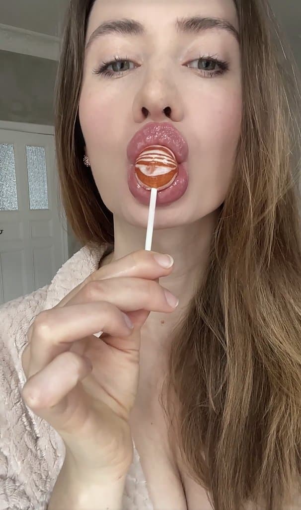 Click to view full size Marie Lollipop licking and sucking Part 2