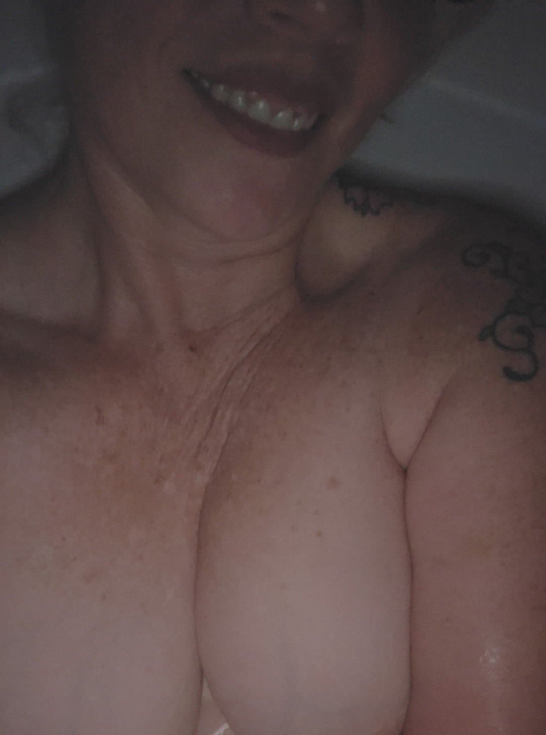 Meet Me At My My Office After Work For Topless Pictures - Big Boobs Blonde , Arizona free Use