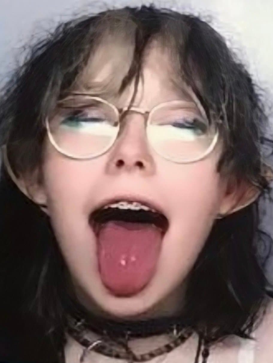 cute goth girlfriend with braces nudes