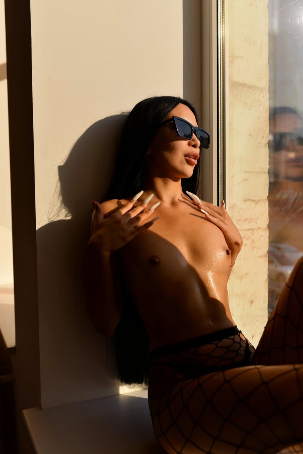 took a couple of photos of my boobs, this one turned out ok :)