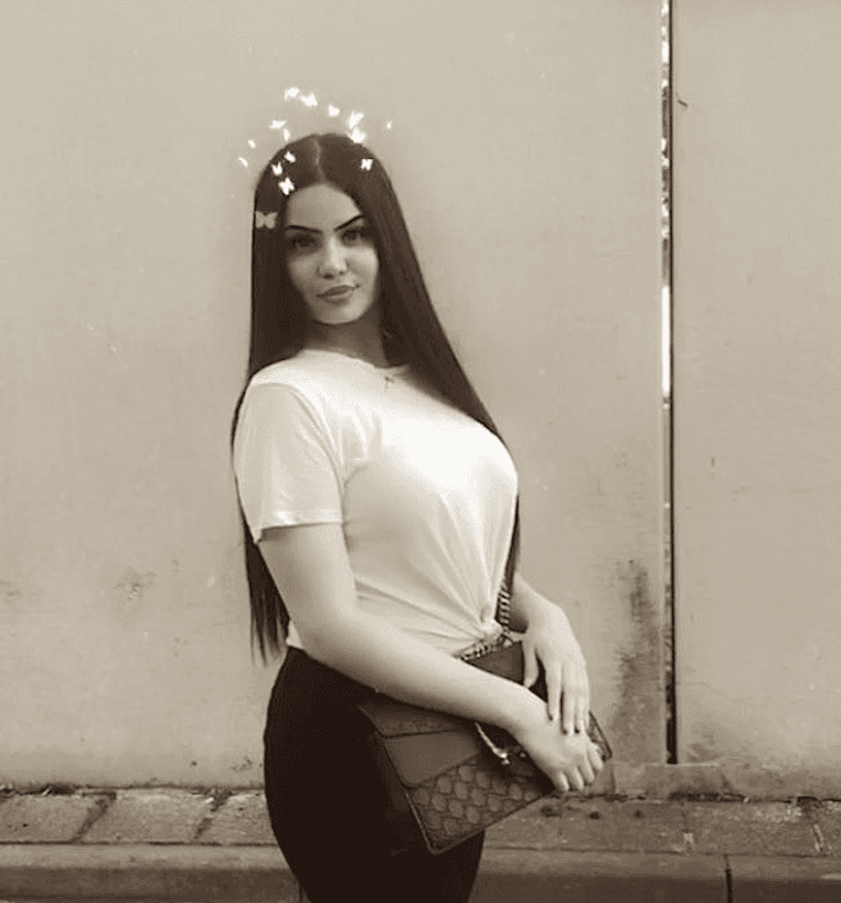 turkish girl with big lips, hot makeup and natural body gets fucked