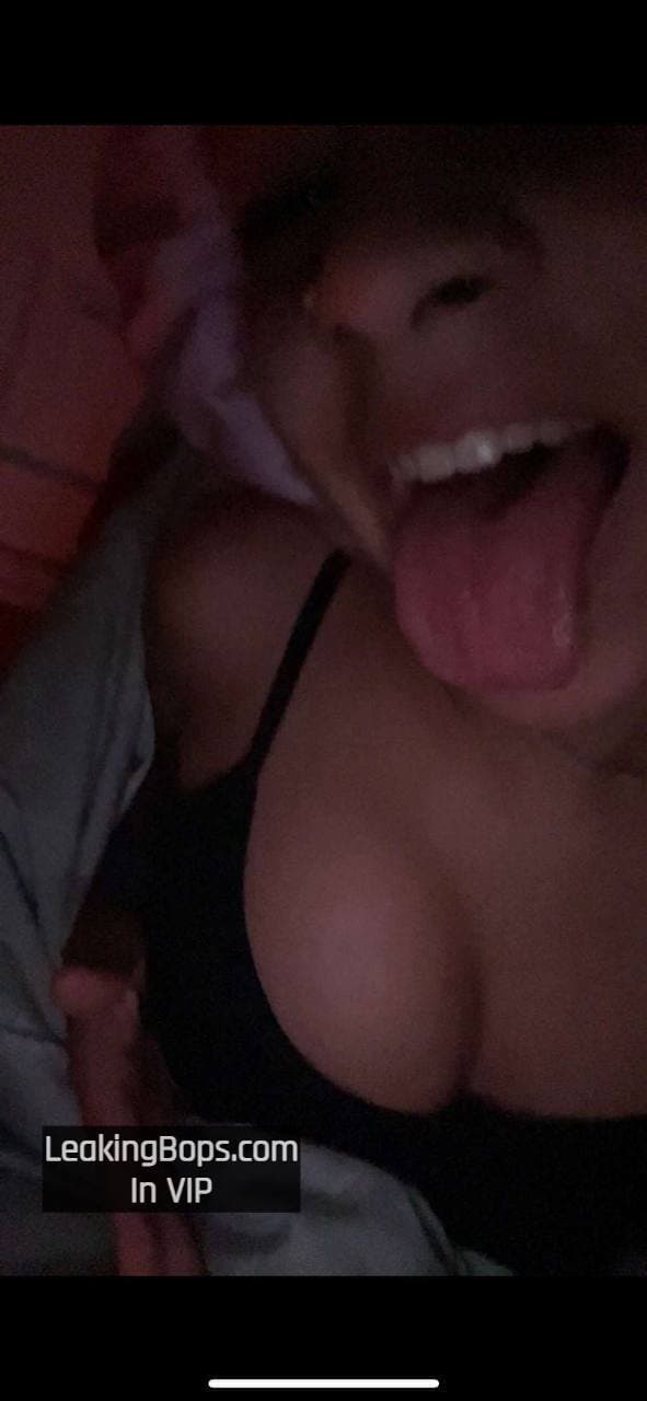 Click to view full size teen Lightskin latina gets leaked fully nude twerking in front of the camera tits out