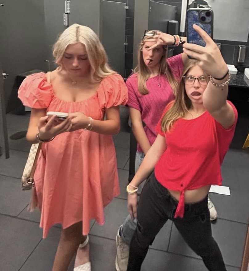 Click to view full size Brenna! - IRL Friend!