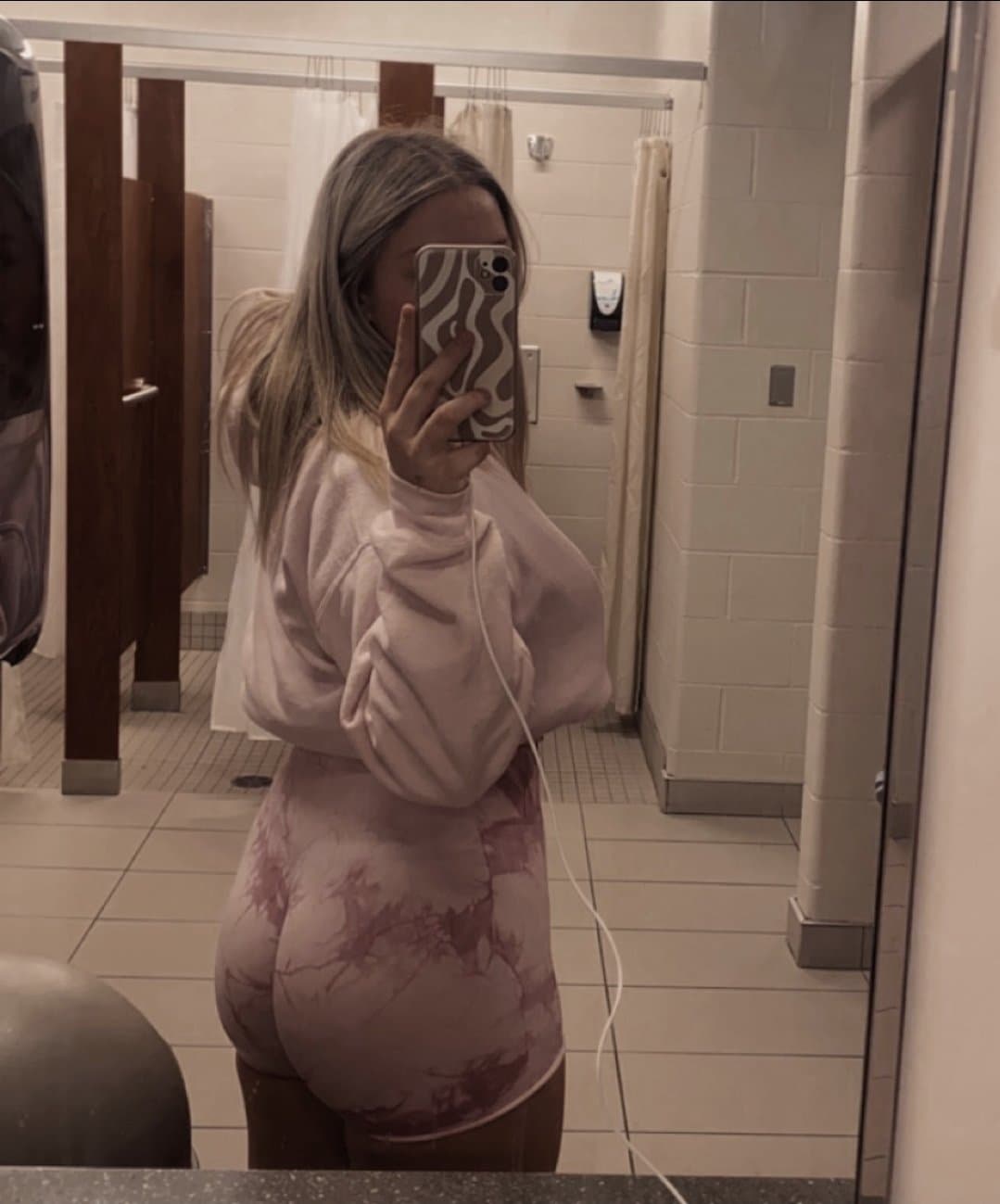 Thicc phat ass Canadian blonde Kallie