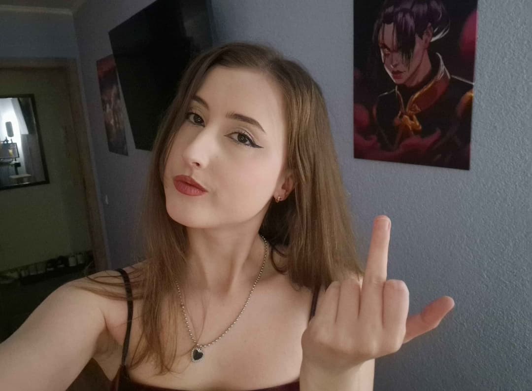 Click to view full size Whore slut Rin shared on 321sexchat