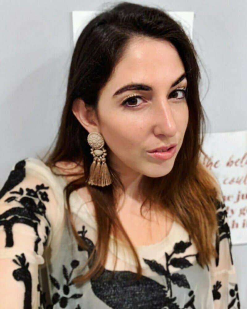 Brunette With Gorgeous Tits